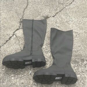 Stylish Gray Women's Boots